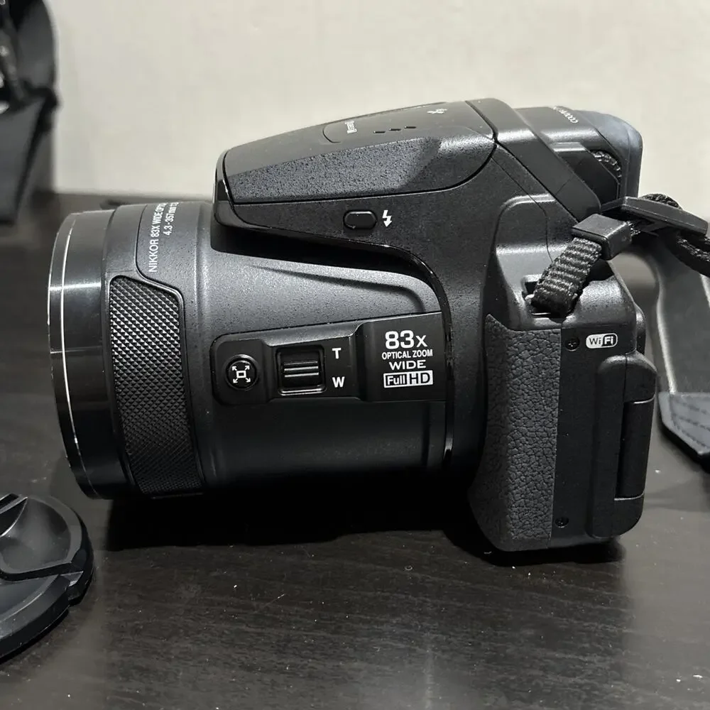 Nikon coolpix P900 Digital Camera 16MP 83x Optical Zoom With Bag & Accessories